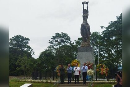 Chavismo inauguró plaza en Yaracuy con la escultura de María Lionza sustraída de la UCV sin autorización|inaugura plaza con escultura de María Lionza sustraída de la UCV