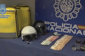 policía