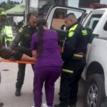 Autobús lleno de migrantes venezolanos cayó por un barranco en Colombia, hay al menos 10 muertos