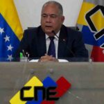 El presidente del CNE, Elvis Amoroso, ratificó que cierra el proceso de postulaciones de candidatos participarán elecciones presidenciales