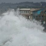 Videos: Gigantescas olas continúan impactando las costas de California por lo que instan a evacuarlas durante este fin de semana
