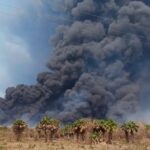 EN VIDEO: Voraz incendio en pozos petroleros del Zulia mantiene en alerta a habitantes de Bachaquero